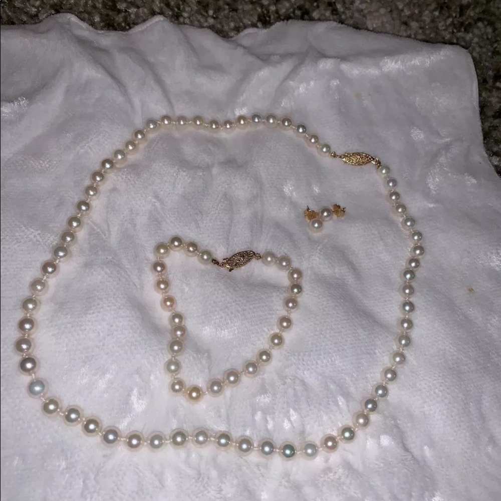 Saltwater pearl set! Pristine! Classic!!